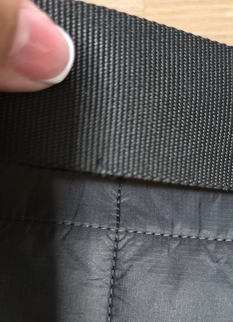 Lululemon Wear Ever Black Quilted Waist Bag - Picture 3 of 14